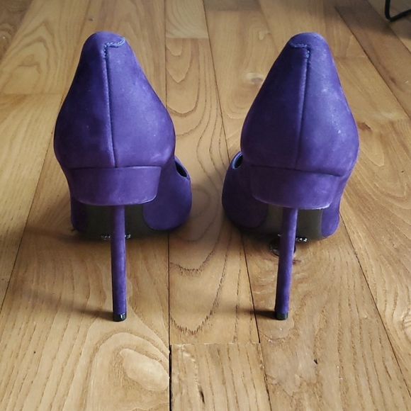 SCHUTZ Pointed Toe Pumps - Picture 3 of 4